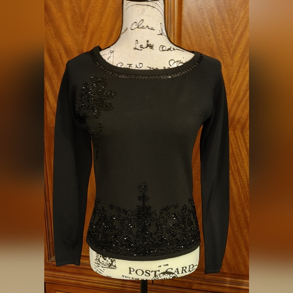 Very Important Pieces, black sequined detail sweater, size M, NWT